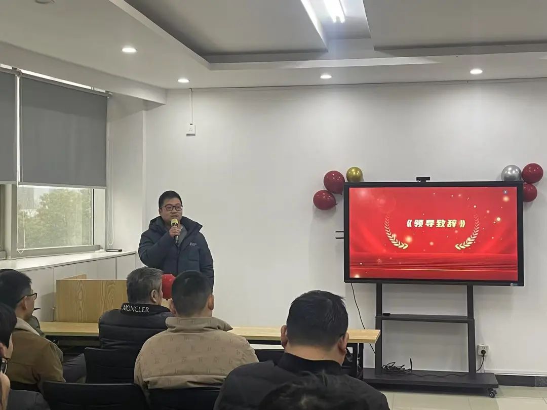 1740014584440616.jpg 1740014584440616.jpg